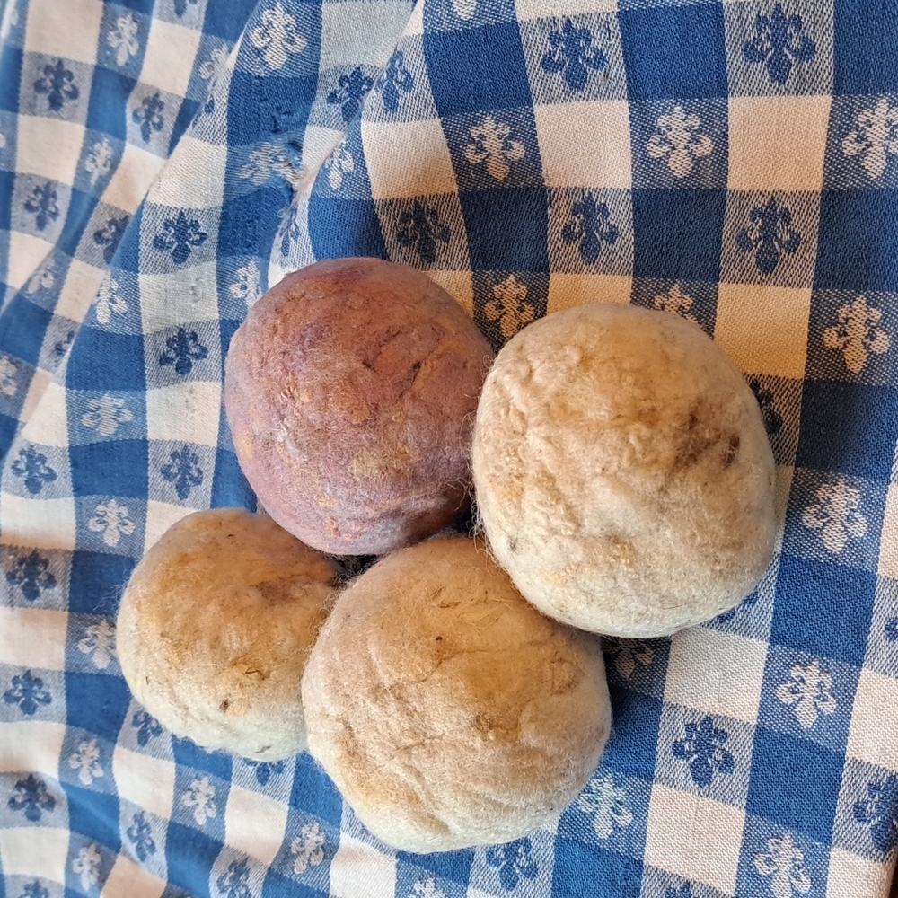 1 Wool Dryer Ball- Handmade - Picture 2 of 3